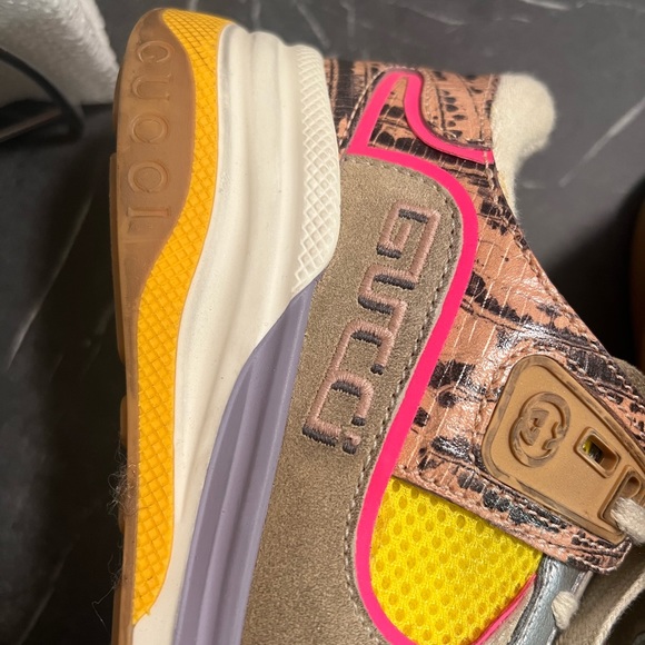 Authentic gucci sneakers - Picture 4 of 7